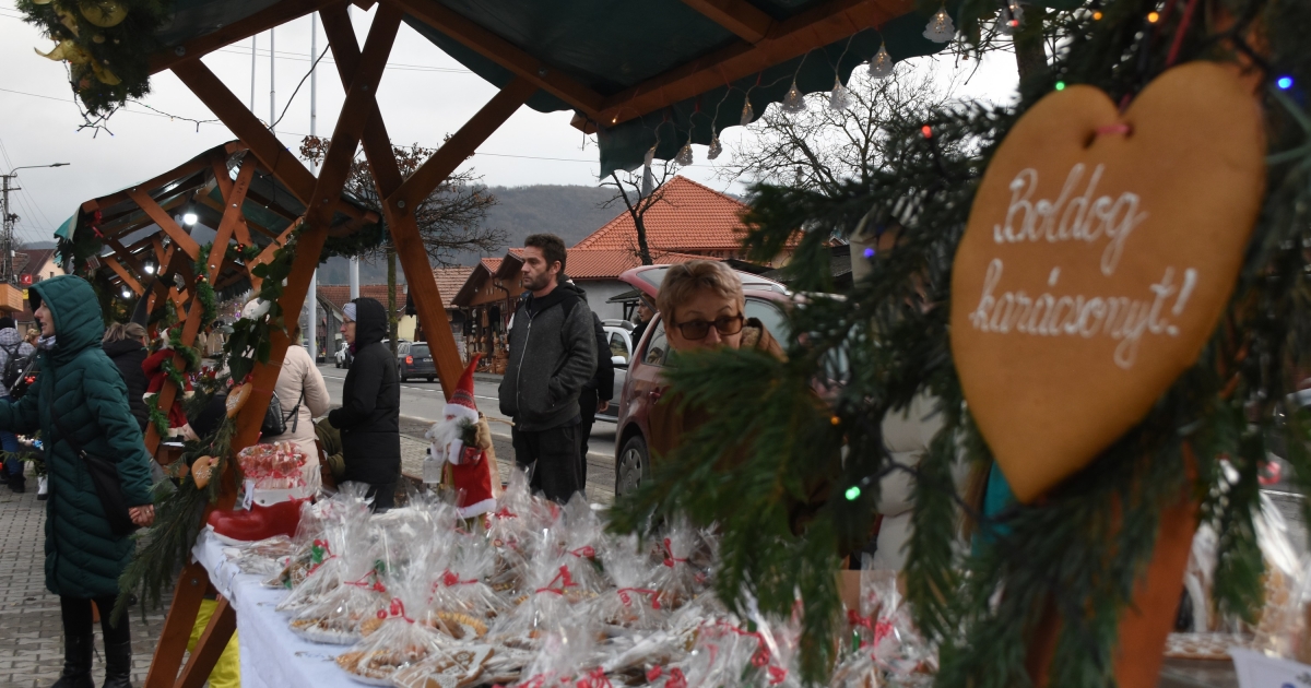 Közösségformáló adventi vásár